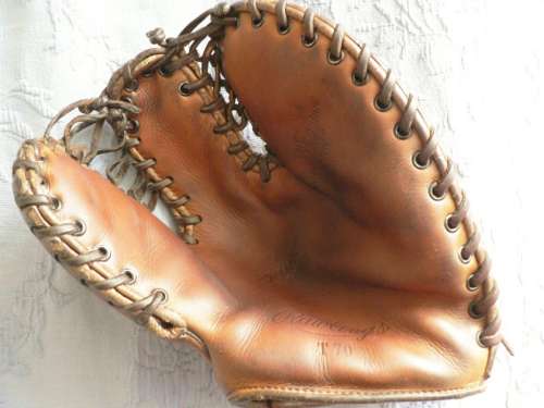 George McQuinn Rawlings T70 Basemitt Front